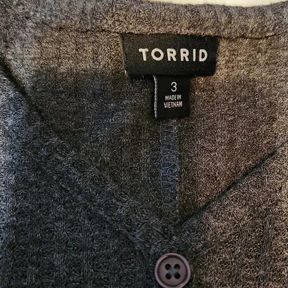 Gray Waffle Knit Hi-Low top - Picture 2 of 12